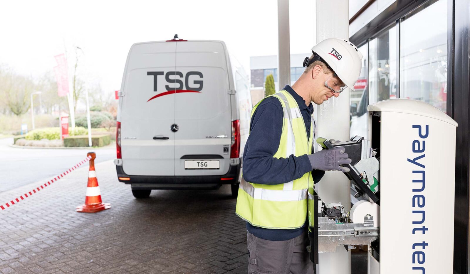 TSG systems transactie